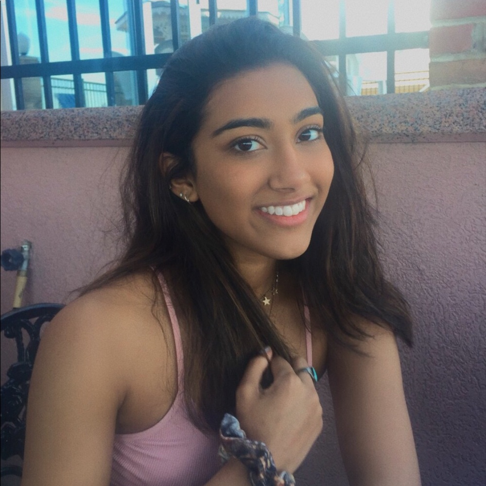 Meet your Posher, Riya